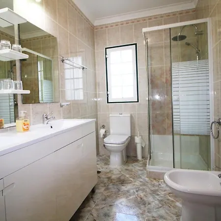 Βίλα Quinta Flores, Lote 9 Αλμπουφέιρα