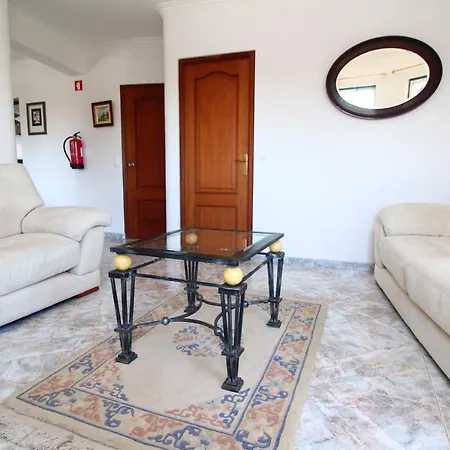 Βίλα Quinta Flores, Lote 9 Αλμπουφέιρα